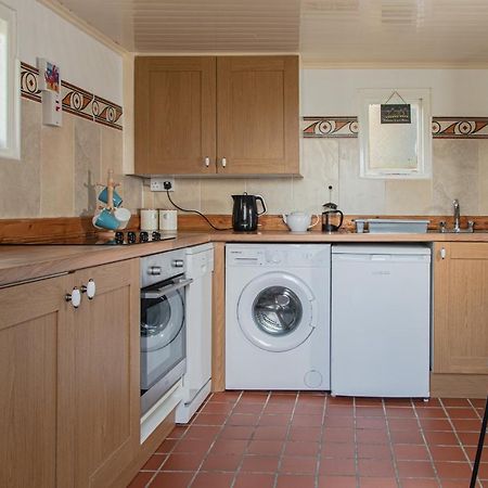 1844 Seascape Cottage Is Located On The Wild Atlantic Way Fanore Exterior photo